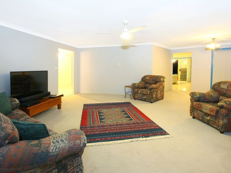 23 Cabana Boulevard, Benowa Waters QLD 4217