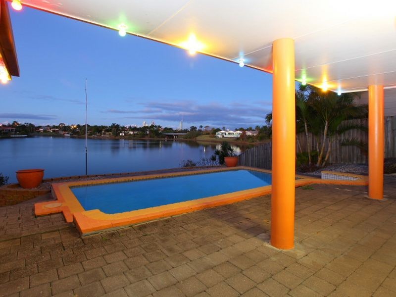 23 Cabana Boulevard, Benowa Waters QLD 4217