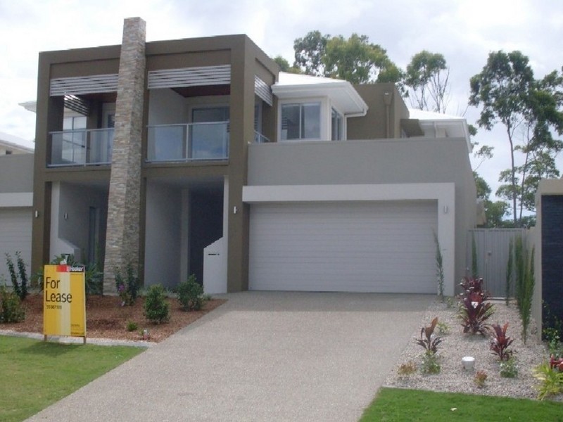 8001A Vista Drive, Benowa QLD 4217