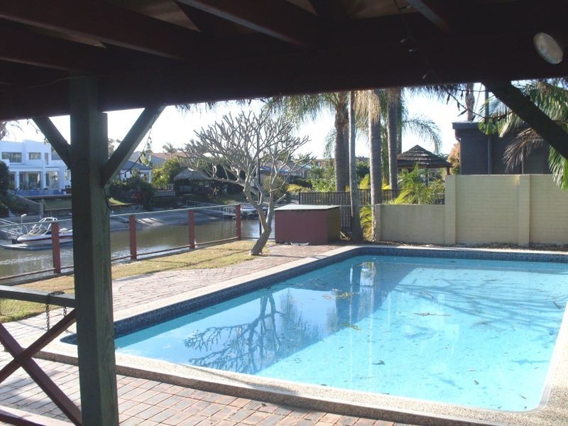 39 Platypus Avenue, Sorrento QLD 4217