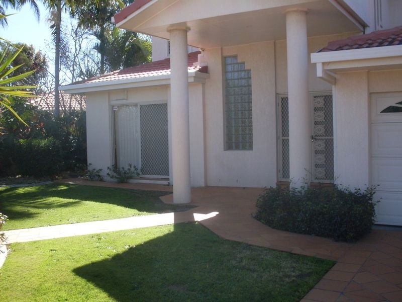 1 Balmoral Avenue, Sorrento QLD 4217
