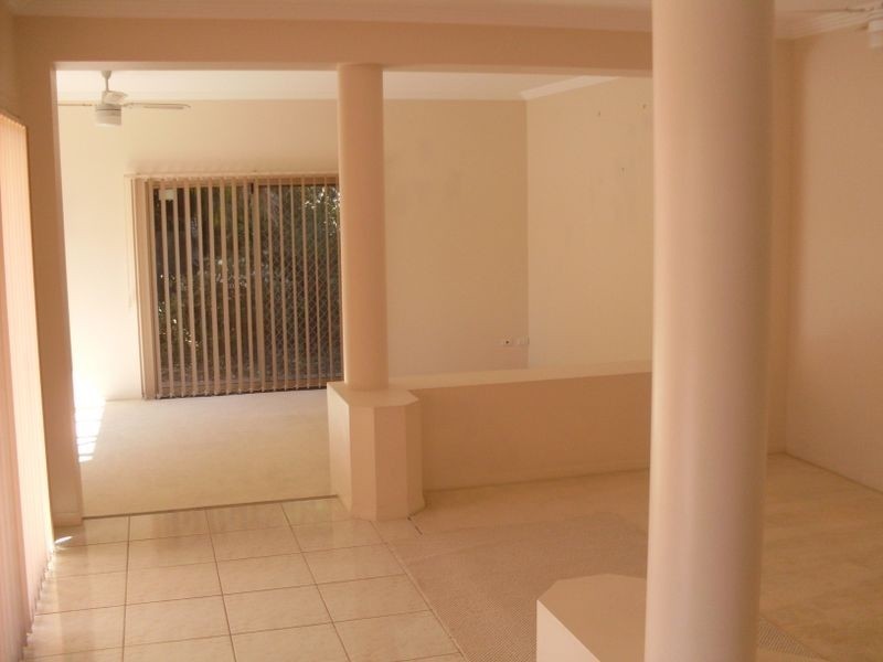 1 Balmoral Avenue, Sorrento QLD 4217