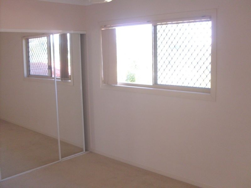 1 Balmoral Avenue, Sorrento QLD 4217