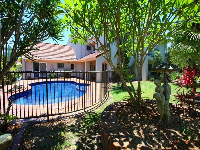 15 Marseille Court, Sorrento QLD 4217