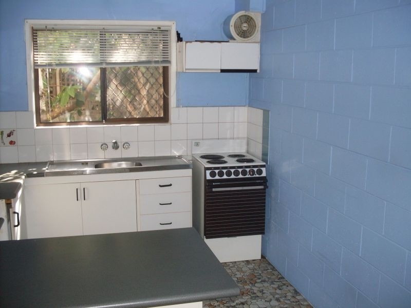 1/21 Cronin Avenue, Main Beach QLD 4217