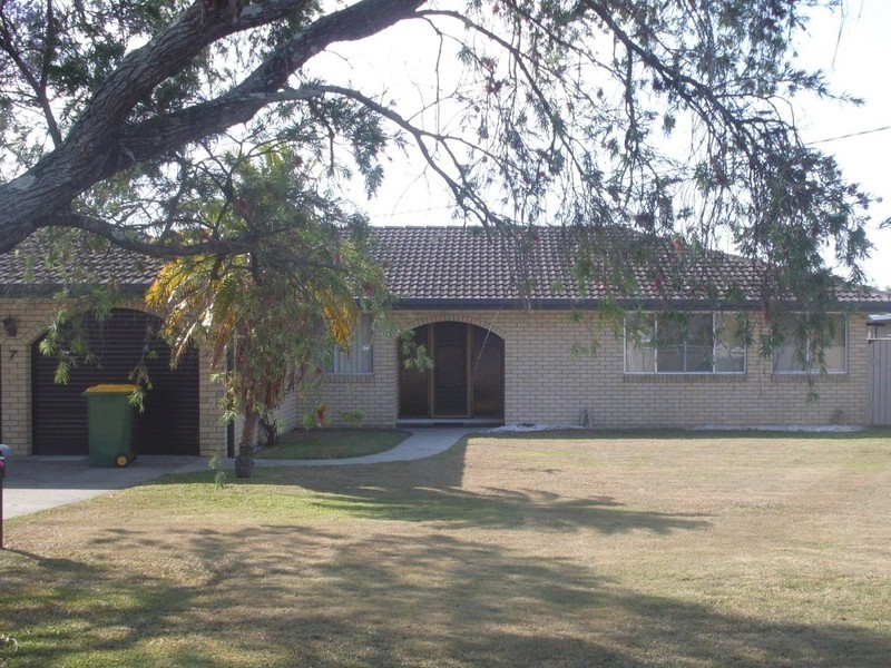 7 Binda Place, Sorrento QLD 4217