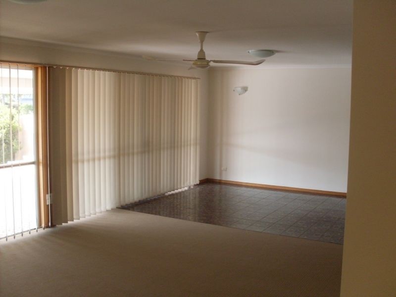 7 Binda Place, Sorrento QLD 4217