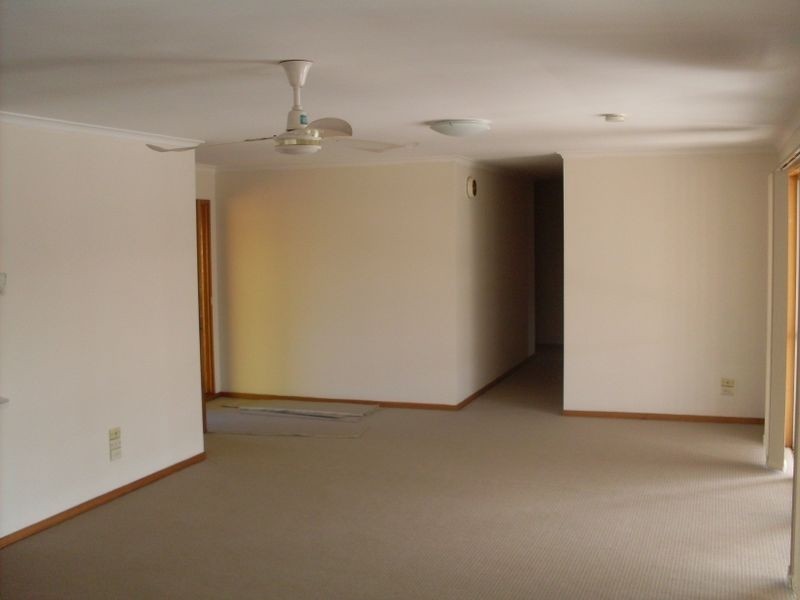 7 Binda Place, Sorrento QLD 4217