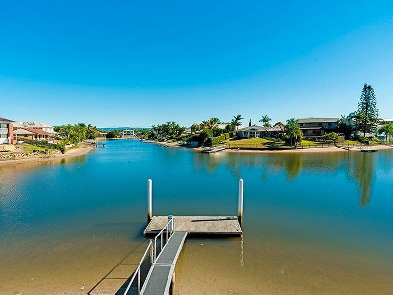39 Boomerang Crescent, Sorrento QLD 4217