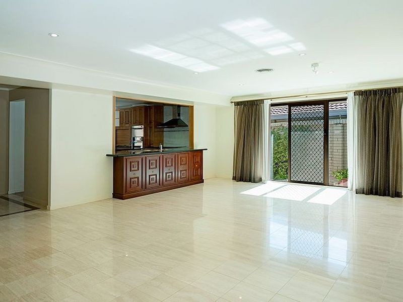 39 Boomerang Crescent, Sorrento QLD 4217