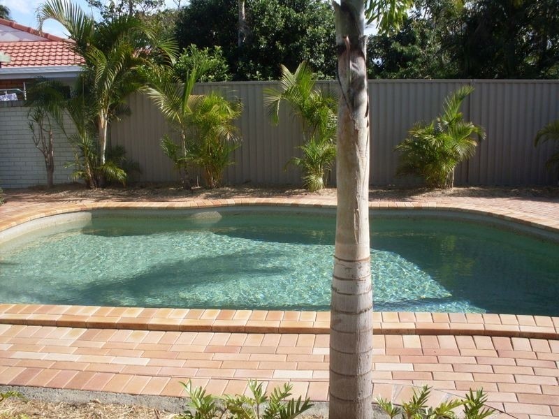 78 Boomerang Crescent, Sorrento QLD 4217