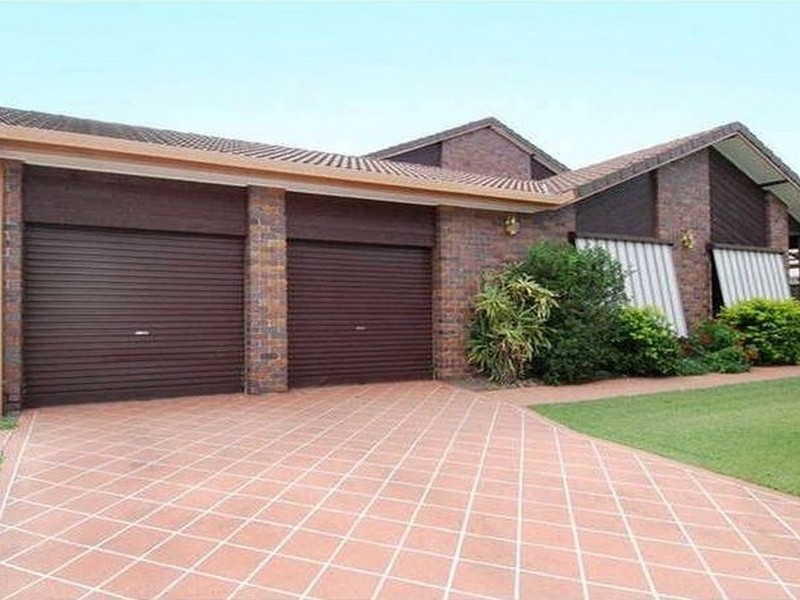 5 Tyrone Avenue, Sorrento QLD 4217