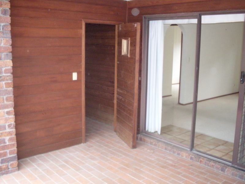 5 Tyrone Avenue, Sorrento QLD 4217