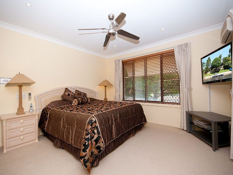 9 Nootka Court, Broadbeach Waters QLD 4218
