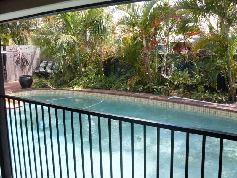 39 Allawah Street, Sorrento QLD 4217