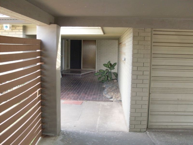 39 Allawah Street, Sorrento QLD 4217