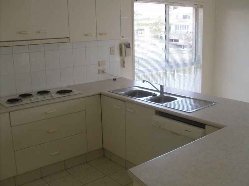 30 Panitz Street, Sorrento QLD 4217