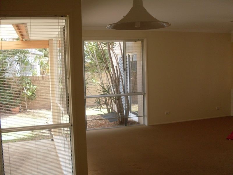 30 Panitz Street, Sorrento QLD 4217