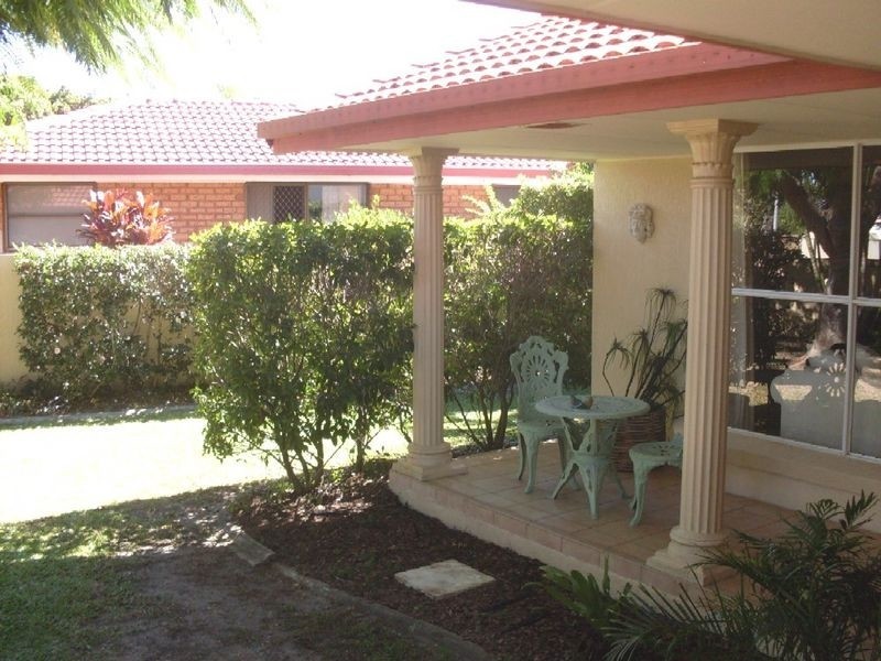 33 McCleary Street, Sorrento QLD 4217