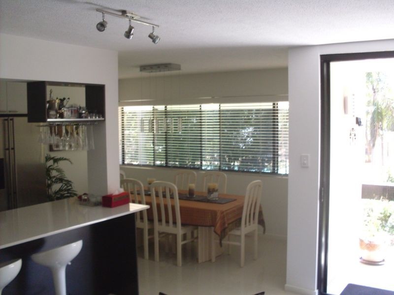 6/22 Rudd Street, Broadbeach Waters QLD 4218