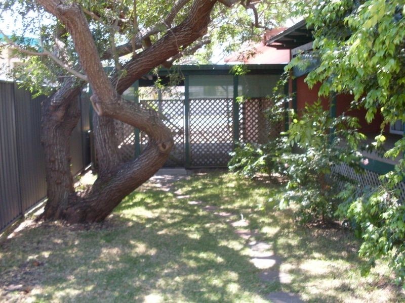 12 Skiff Street, Southport QLD 4215