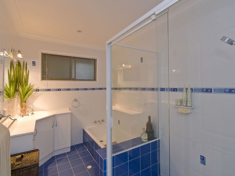 3 Tain Court, Sorrento QLD 4217