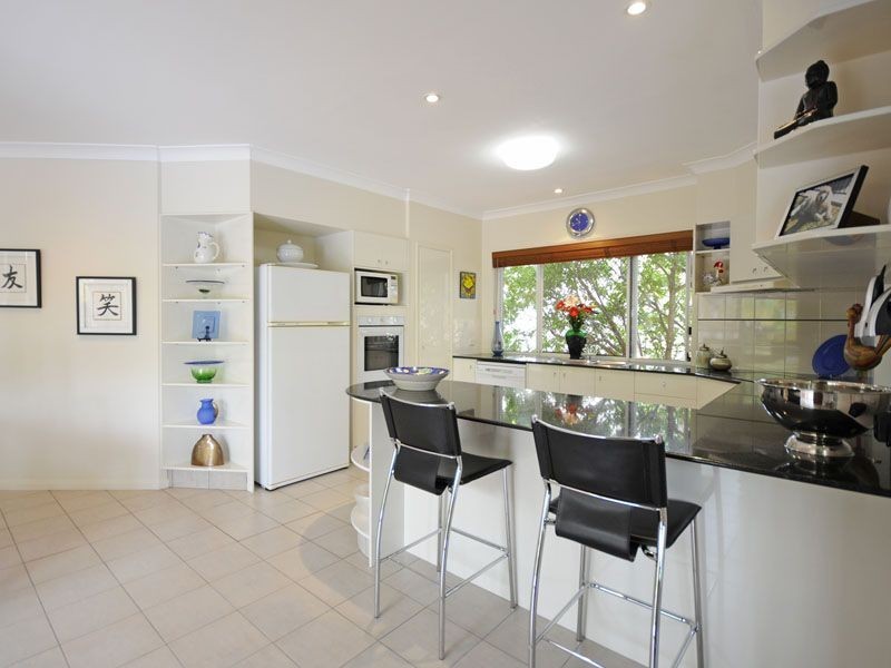 7 Cheval Court, Benowa Waters QLD 4217