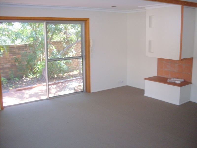 1 McCleary Street, Sorrento QLD 4217