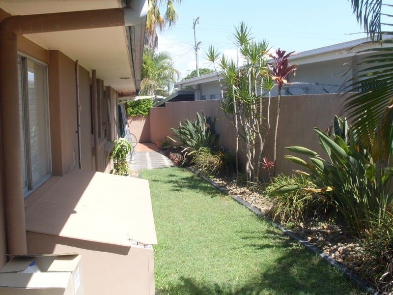 40 Brindisi Avenue, Isle Of Capri QLD 4217