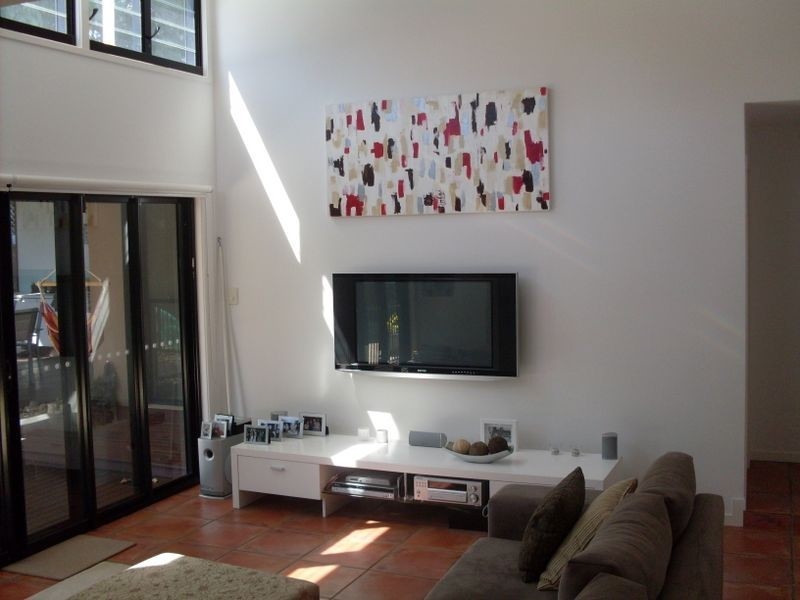 40 Brindisi Avenue, Isle Of Capri QLD 4217