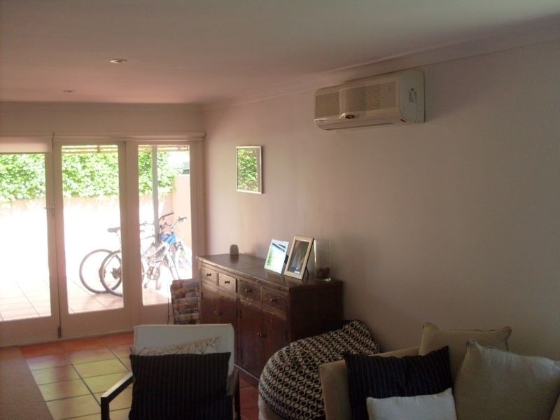 40 Brindisi Avenue, Isle Of Capri QLD 4217