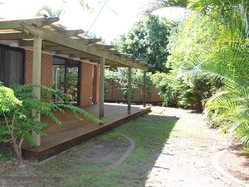1/6 Inga Avenue, Bundall QLD 4217