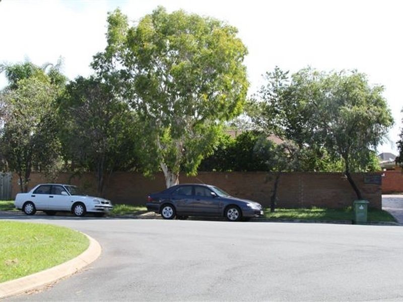 1/6 Inga Avenue, Bundall QLD 4217