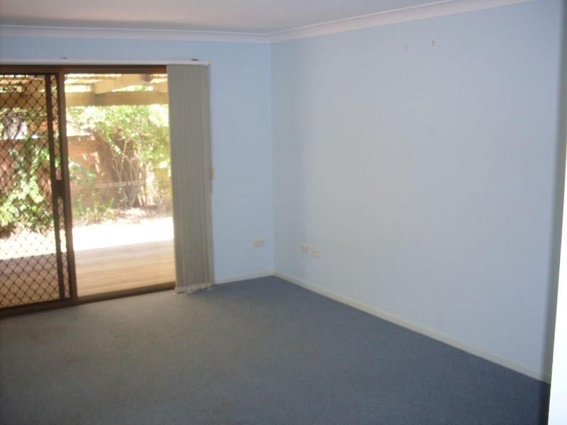 1/6 Inga Avenue, Bundall QLD 4217