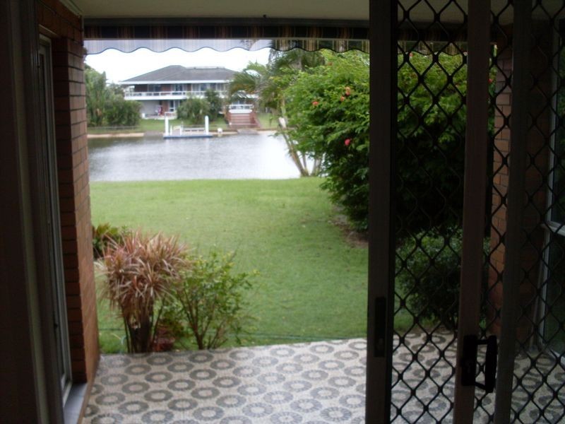 Broadbeach Waters QLD 4218