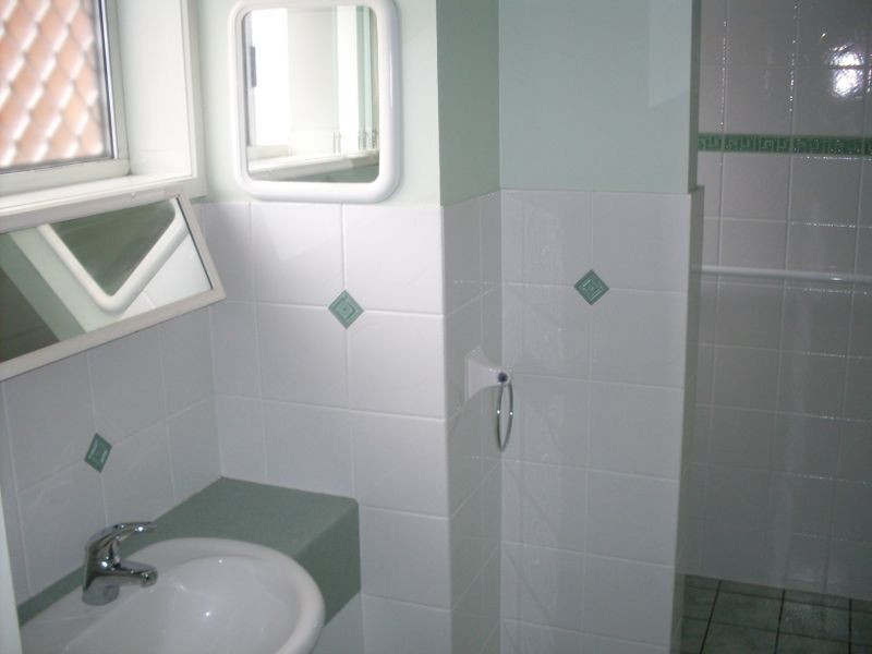 Broadbeach Waters QLD 4218