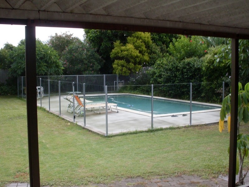 58 Campbell Street, Sorrento QLD 4217