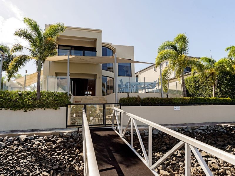 8028 Key Waters, Sanctuary Cove QLD 4212