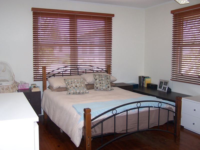 26 Naples Avenue, Isle Of Capri QLD 4217