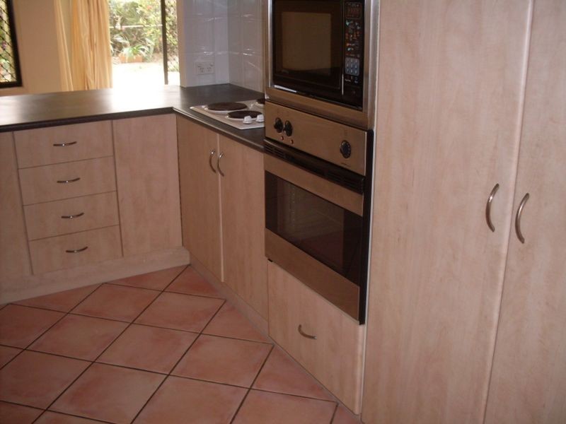 43/2 Bronberg Court, Benowa QLD 4217