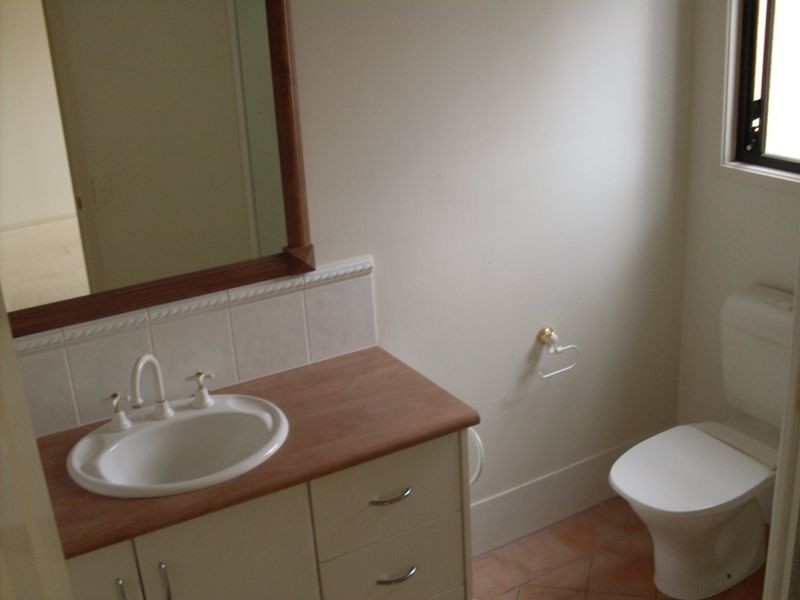 43/2 Bronberg Court, Benowa QLD 4217