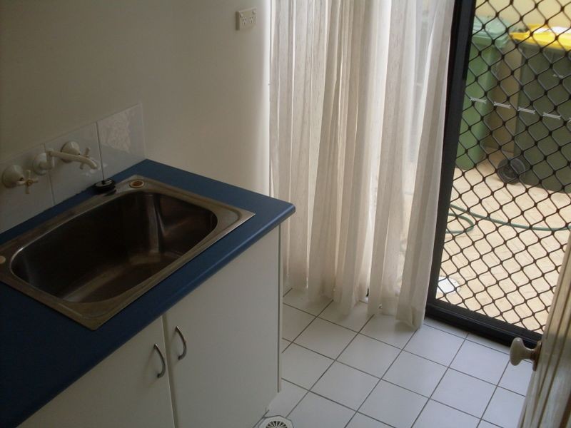 43/2 Bronberg Court, Benowa QLD 4217