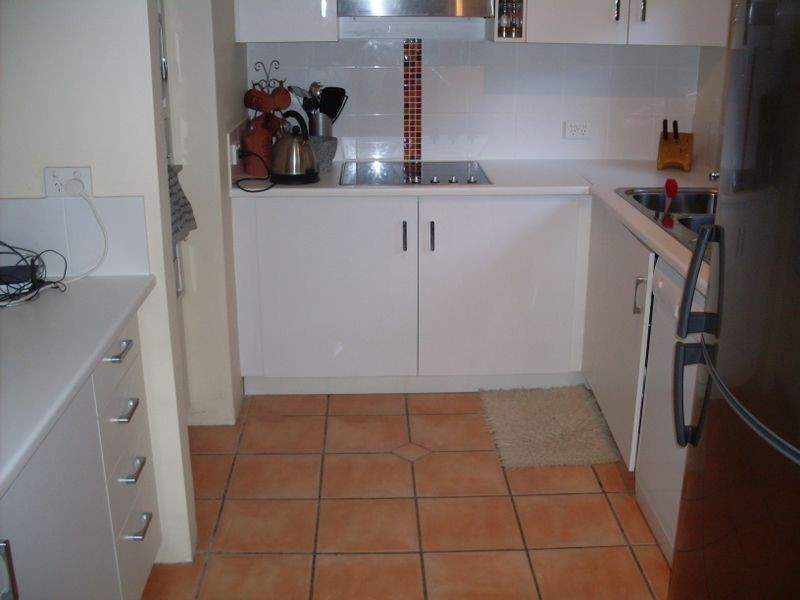 2/18 Elliott Street, Surfers Paradise QLD 4217