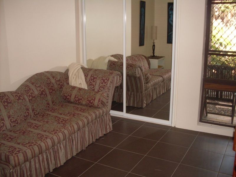 2/18 Elliott Street, Surfers Paradise QLD 4217