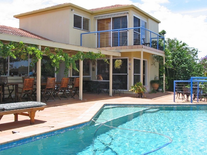 3 Chale Court, Sorrento QLD 4217