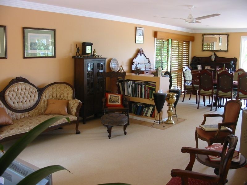 3 Chale Court, Sorrento QLD 4217