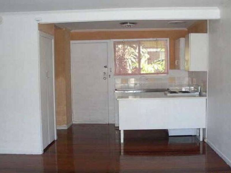 4/19 Cronin Avenue, Main Beach QLD 4217