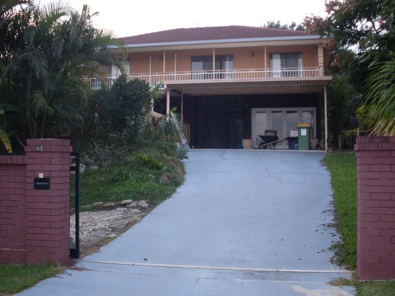 61 Dunkeith Avenue, Benowa QLD 4217