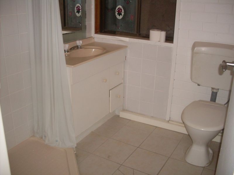 61 Dunkeith Avenue, Benowa QLD 4217