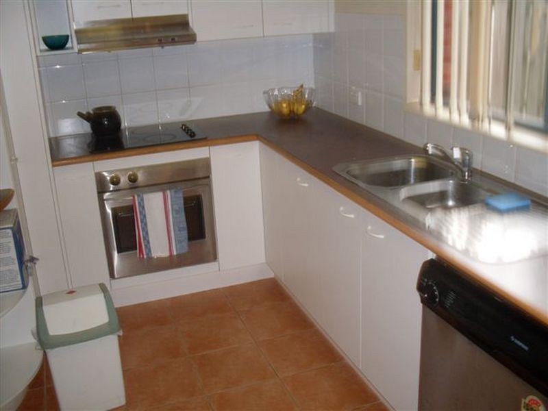 10/118 Ridgeway Avenue, Southport QLD 4215